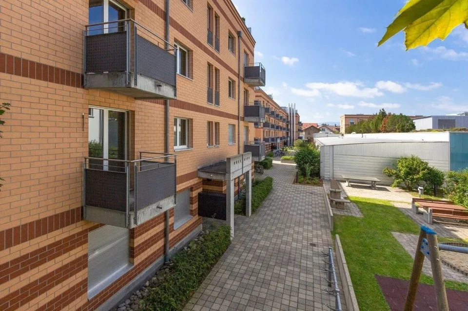 Sonne tanken auf dem grossem Balkon!