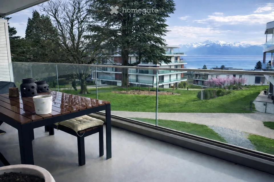 Appartamento moderno di 4.5 locali con vista sul lago a Mont-sur-Lausanne
