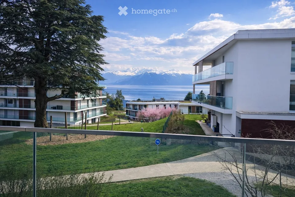 Appartamento moderno di 4.5 locali con vista sul lago a Mont-sur-Lausanne