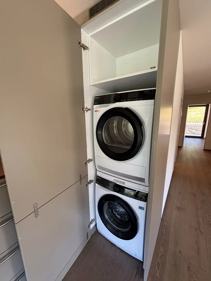 Grosse 3.5 Zimmer-Wohnung mit zwei Balkonen Nähe Türlersee