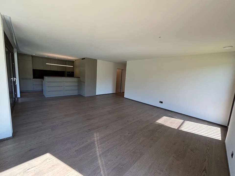 Grosse 3.5 Zimmer-Wohnung mit zwei Balkonen Nähe Türlersee