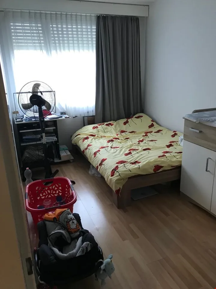 Total sanierte 3.5 Zimmerwohnung an zentraler Lage