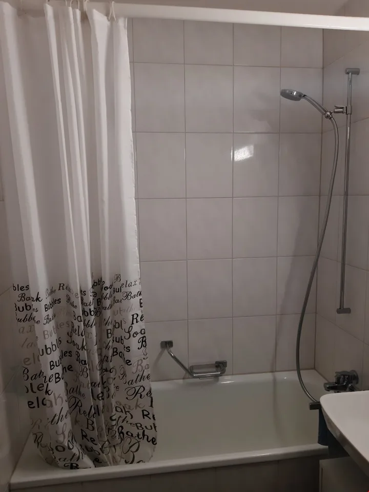 Total sanierte 3.5 Zimmerwohnung an zentraler Lage