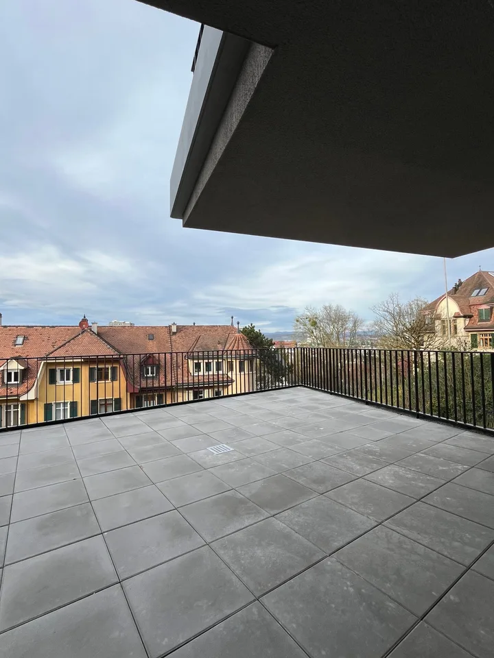 Neubau (2025): 5.5 Zimmer Maisonette - Wohnung mit grosser Terrasse und Aussicht auf Basel