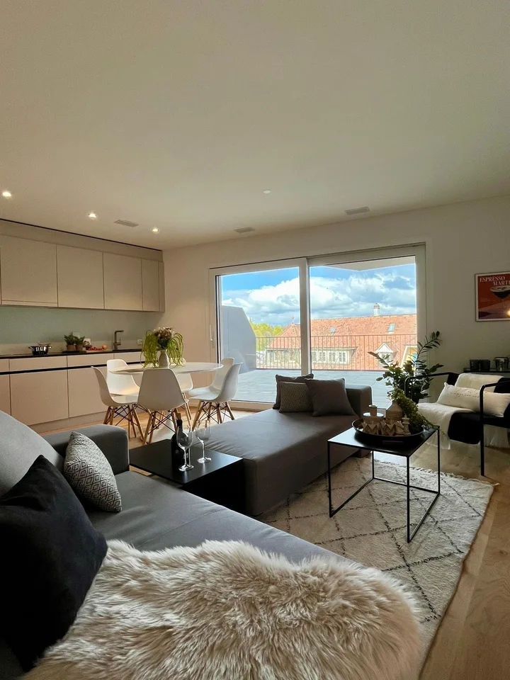 Neubau (2025): 5.5 Zimmer Maisonette - Wohnung mit grosser Terrasse und Aussicht auf Basel