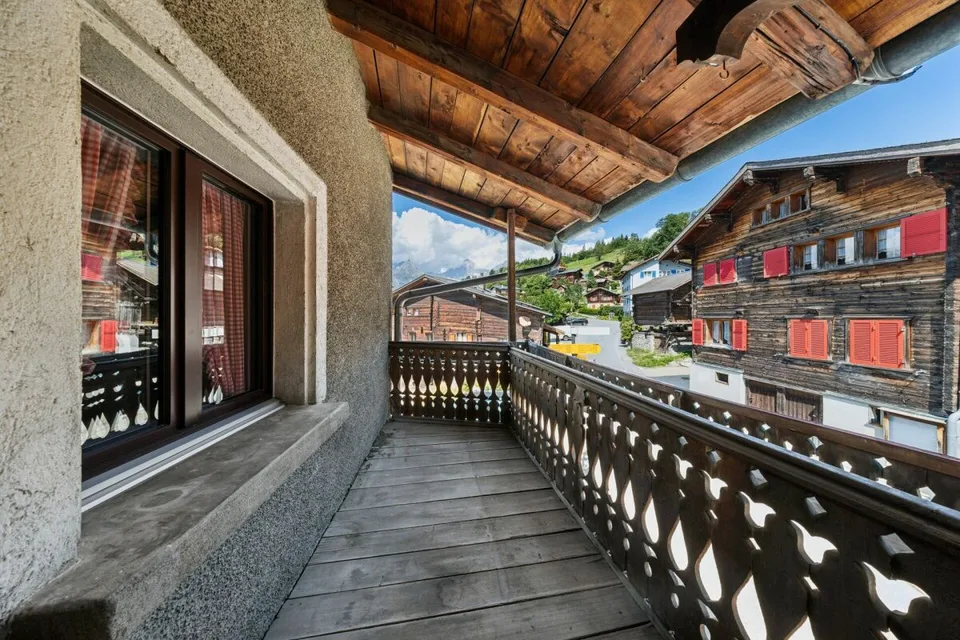 Heimelige 3,5-Zimmerwohnung mit Ausbaureserve in Bürchen VS