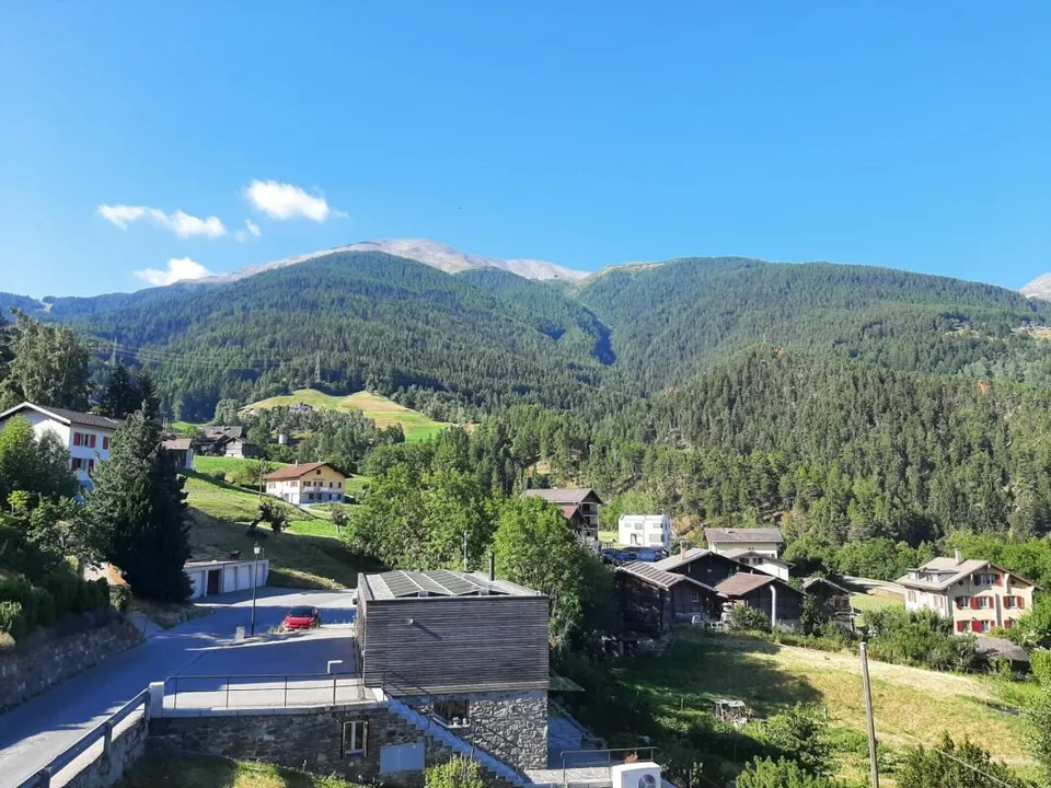 Heimelige 3,5-Zimmerwohnung mit Ausbaureserve in Bürchen VS