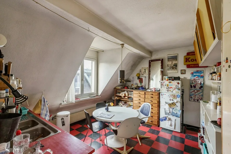 Appartement et locaux commerciaux centralement situés dans le district 5