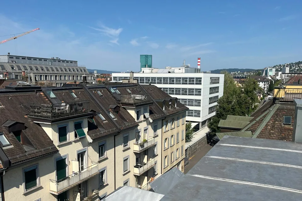 Appartement et locaux commerciaux centralement situés dans le district 5