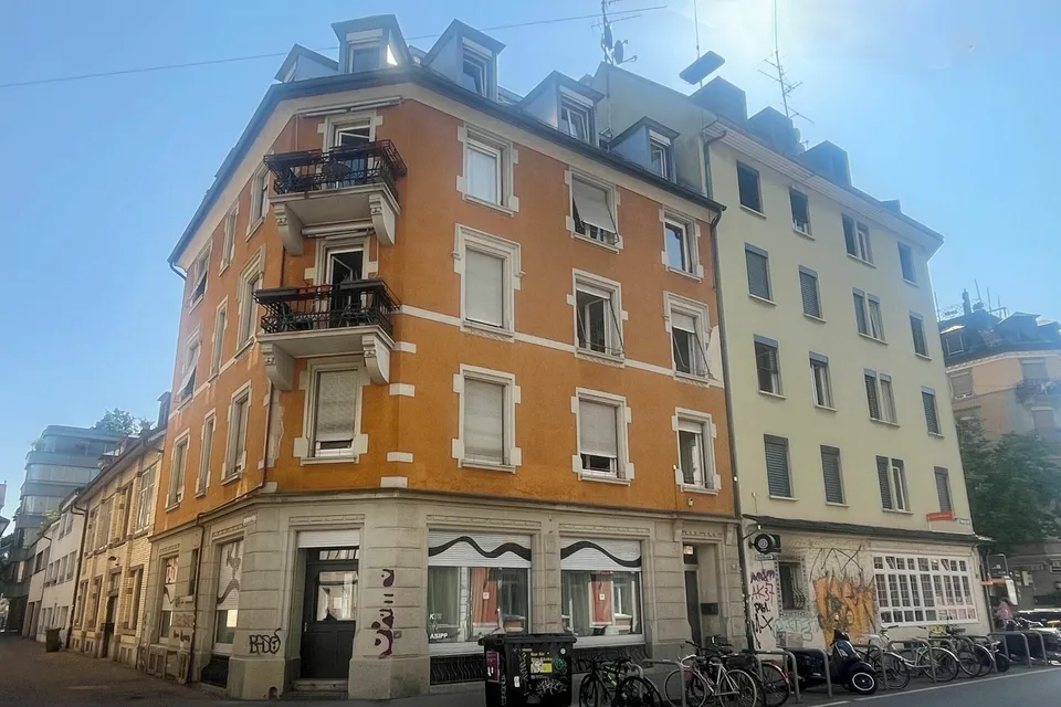 Zentralgelegene Wohnung und Gewerbeflächen im Kreis 5