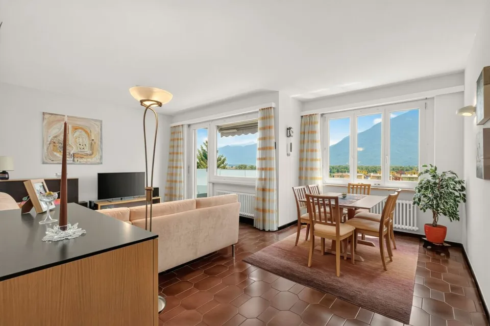 Well-maintained 3.5-room holiday apartment on Lago Maggiore in Tenero