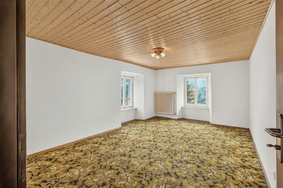 Das Raumwunder im Taminatal: 9-Zimmer Haus mit viel Potenzial