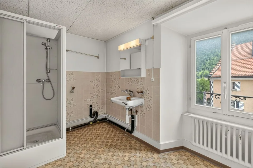 Das Raumwunder im Taminatal: 9-Zimmer Haus mit viel Potenzial