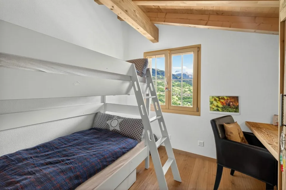 Appartement de vacances 4.5 pièces au cœur de la zone de ski et de randonnée Grüsch-Danusa