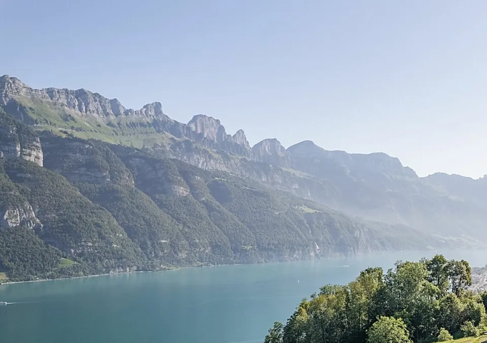 Nouveau bâtiment - appartement exclusif de 2,5 pièces avec vue sur le lac