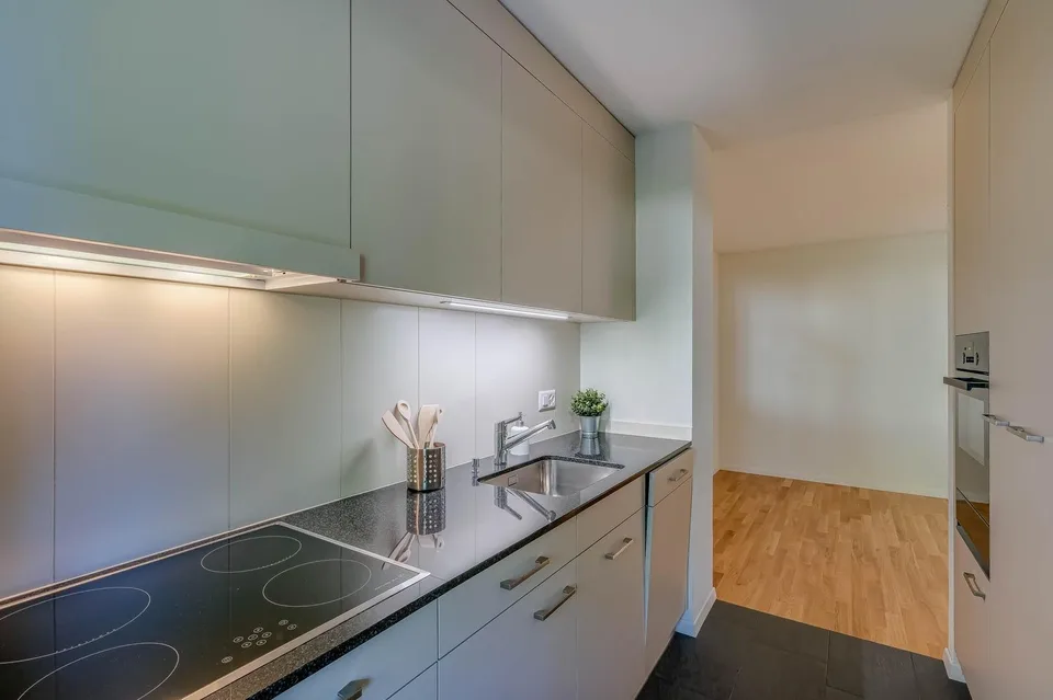 Grosszügige 3½-Zimmerwohnung mit Balkon und modernem Ausbaustandard