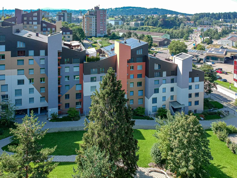Grosszügige 3½-Zimmerwohnung mit Balkon und modernem Ausbaustandard