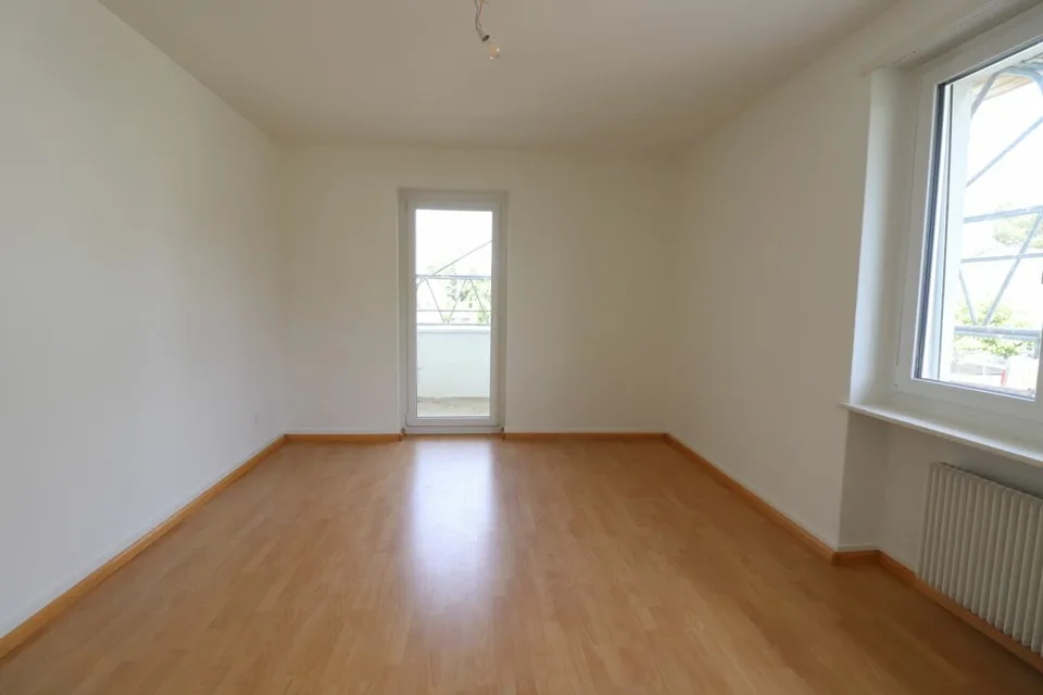 Reinach, near village center - modern 3-room apartment on Alemannenstrasse