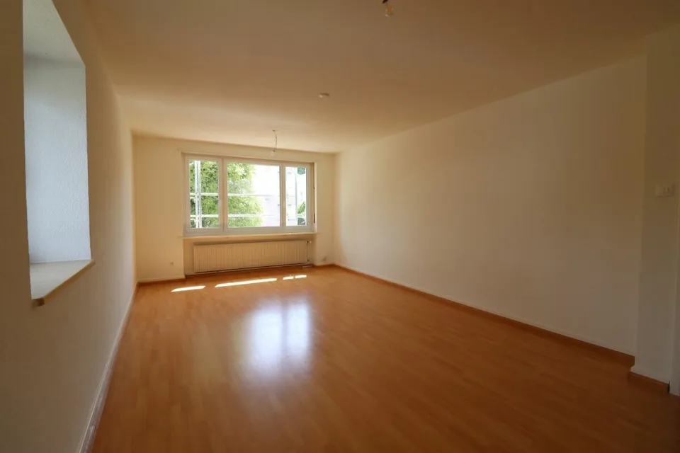 Reinach, near village center - modern 3-room apartment on Alemannenstrasse