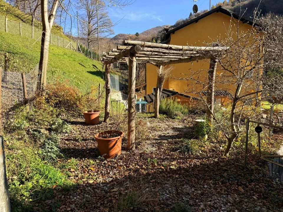 Casa unifamiliare accogliente in posizione idilliaca - con ampio te...