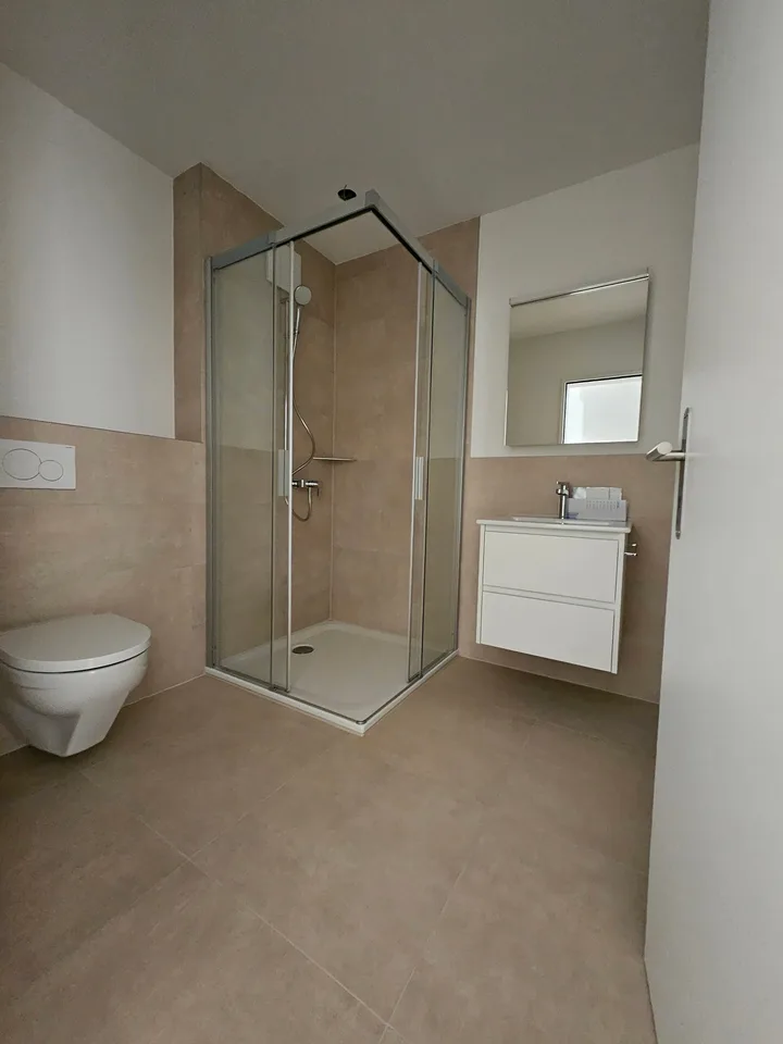Appartamento di 2,5 locali con piano aperto e ampio balcone