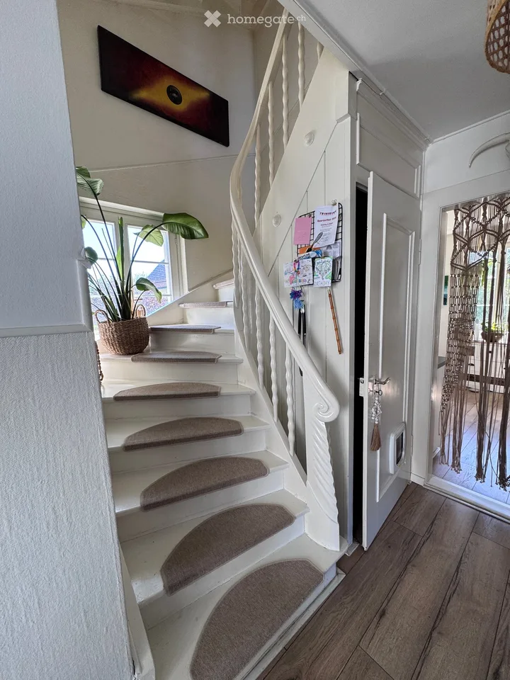 Charming 5.5-room single-family house with large garden – quiet & central in Lenzburg