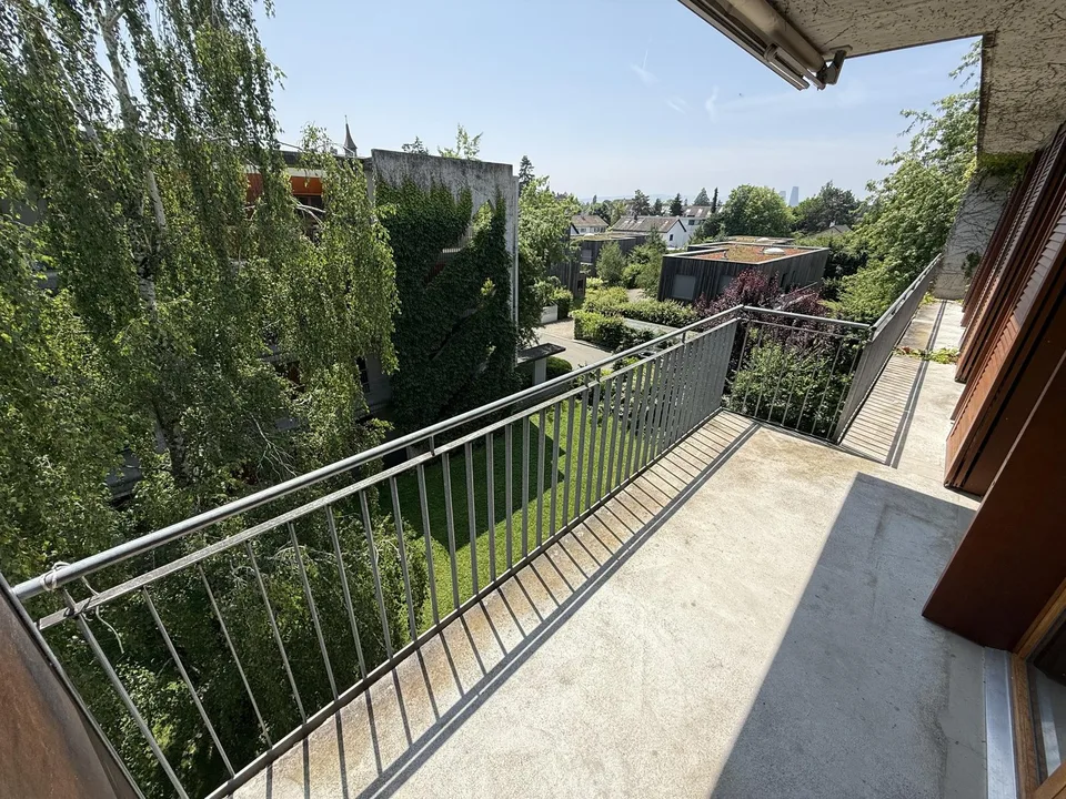Child-friendly and green residential oasis on the outskirts of Riehen