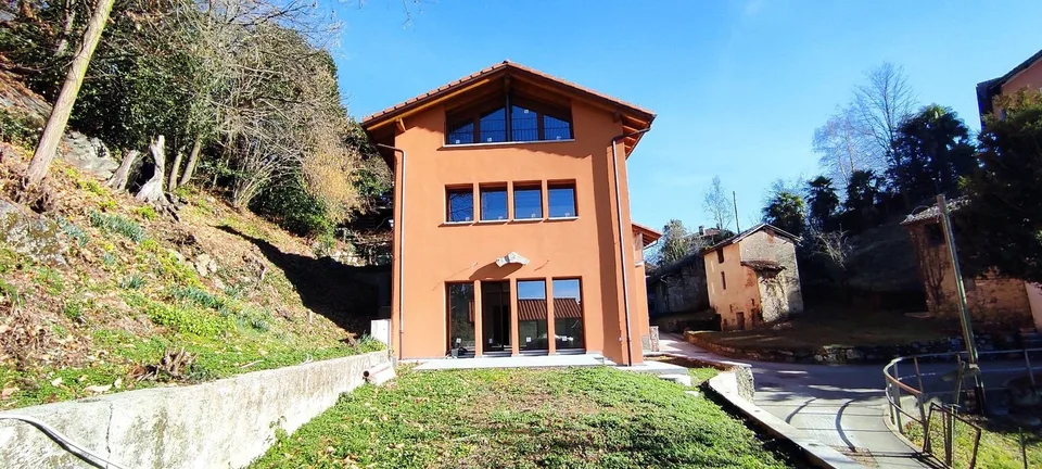 Spaziosa casa nuova con vista sul M. Rosa in contesto idilliaco