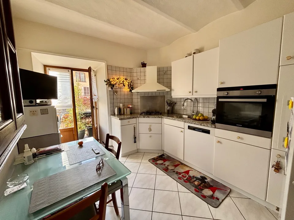 Splendida casa mono/bifamiliare di 8 locali a Curio