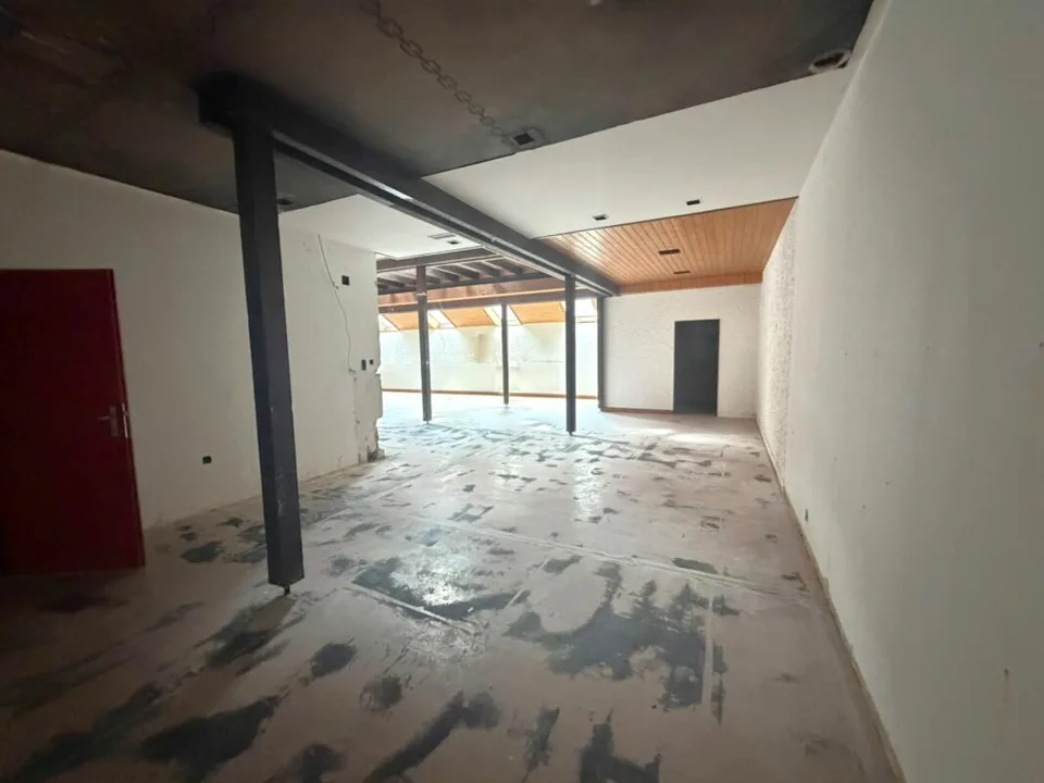 St-Imier, bureau / cabinet idéalement situé de 260 m2