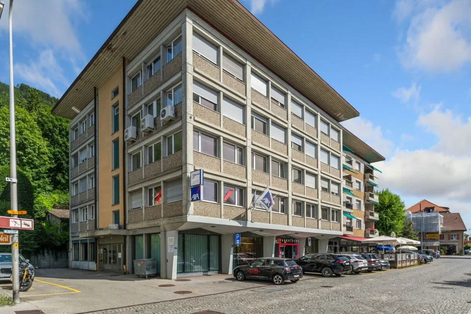 St-Imier, bureau / cabinet idéalement situé de 260 m2