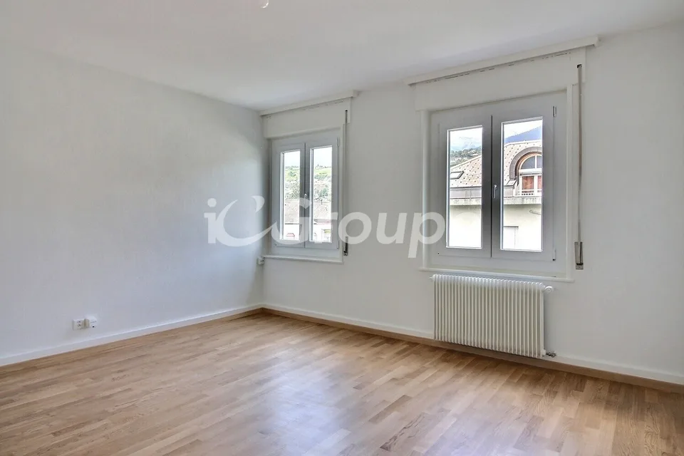 Bel appartement de 3 pièces rénové en location à Sion