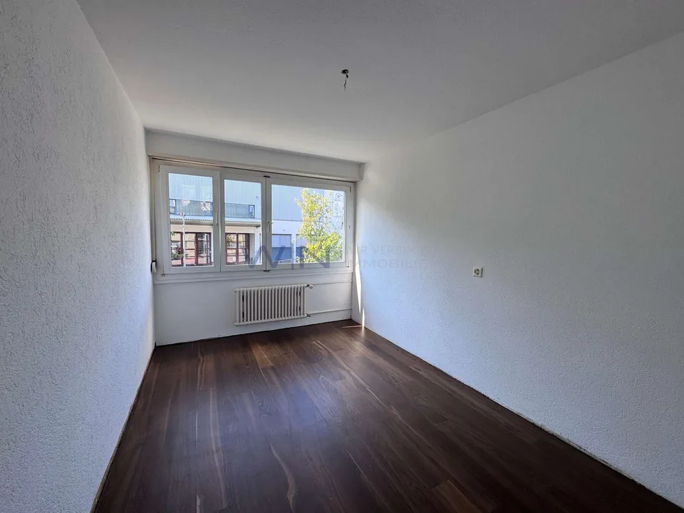Lakeview apartment including 45 m² multi-functional storage