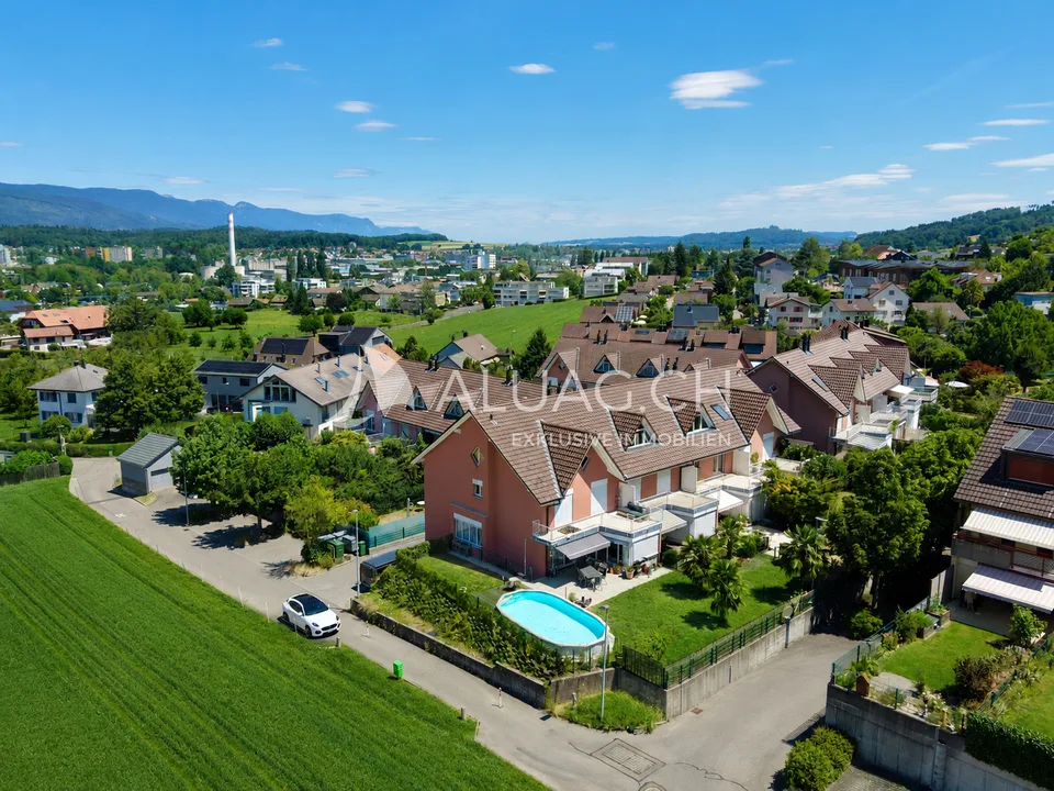 CHARMANTES REIHENHAUS MIT VIEL POTENZIAL