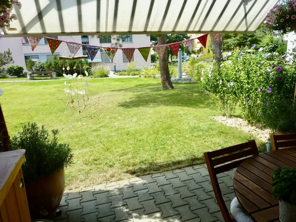 Sonnige 3.5-Zimmer-Wohnung (EG) - Wo der Alltag aufhört und das Wohnglück beginnt!