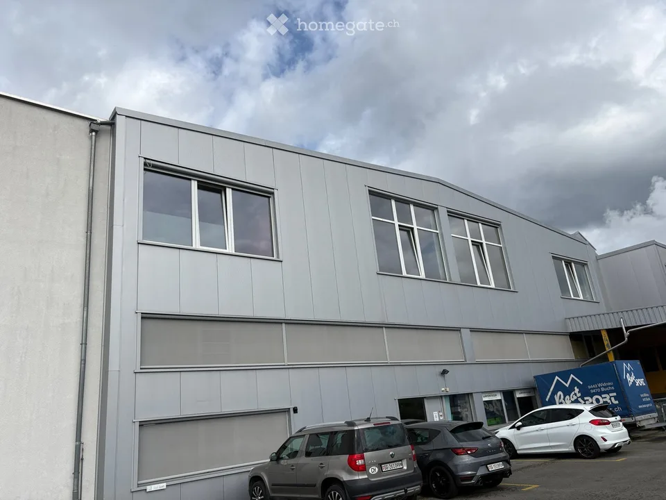 Versatile 240 m² Retail Space for Rent in Buchs SG – Immediately Available