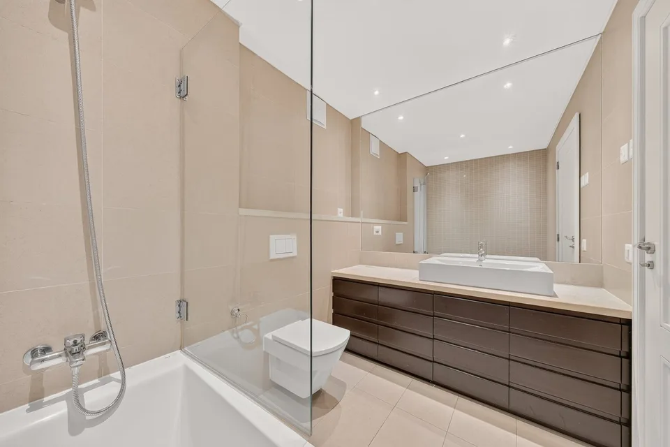 Magnifique townhouse entièrement rénovée au coeur d'une environnement verdoyant