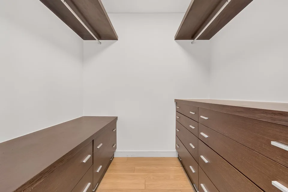 Magnifique townhouse entièrement rénovée au coeur d'une environnement verdoyant