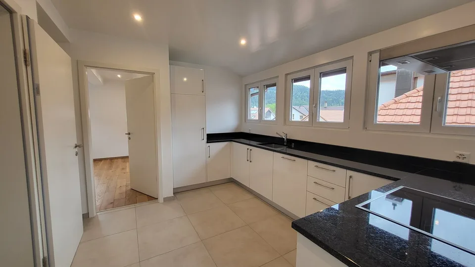 Crêt-de-l'Eau 13, Couvet - Appartement de 2,5 pièces au 2ème étage