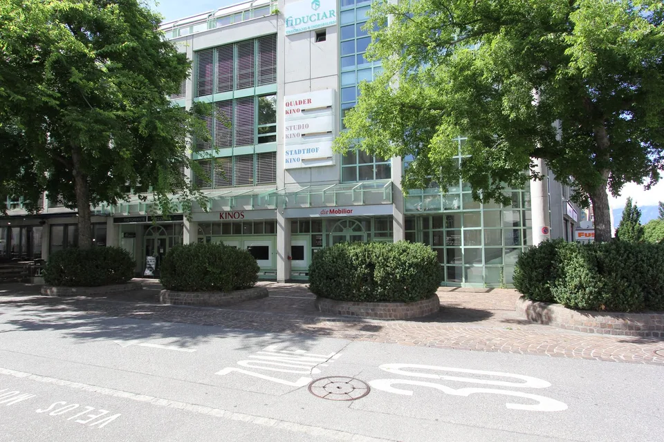 Commercial space with cinema in the heart of Chur