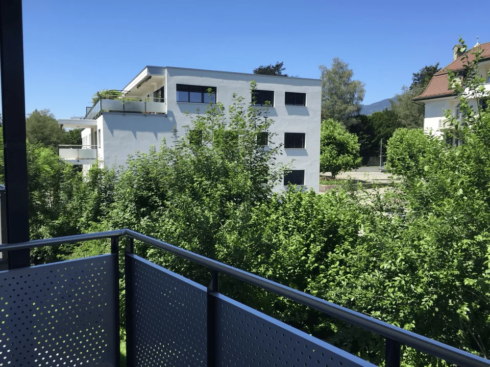 Ab 1.10. - Loftstyle nähe Altstadt - hübsche 2.5 Zi Whg mit Balkon