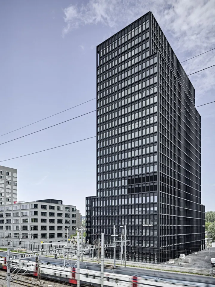 Moderne Wohnung 20.03 direkt am Bahnhof Zürich-Altstetten