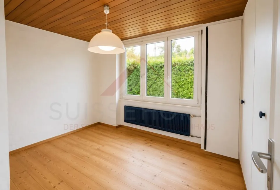 Exklusives Einfamilienhaus mit Pool, Sauna, Seesicht und 1'443 m² Grundstück in Gerolfingen