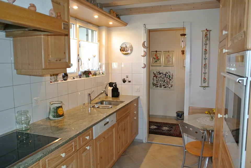 A Home to Feel Good In - Charming House with Idyllic Garden