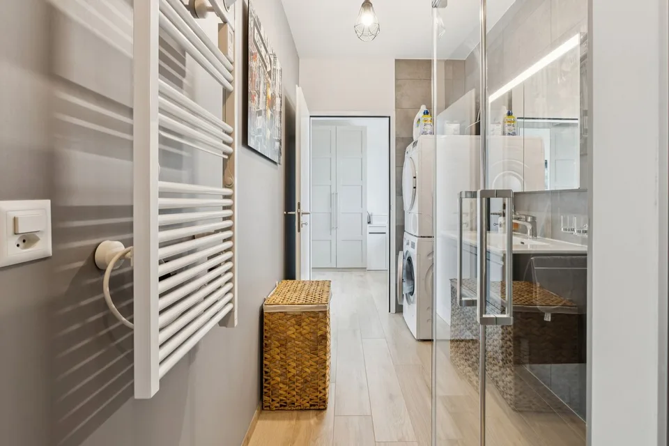 CASATAX - Prächtiges 3-Zimmer-Dachgeschoss mit umlaufender Terrasse