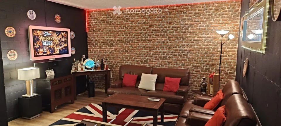 4.5-room garden apartment with plenty of evening sun, privacy, and excellent connection to Zurich