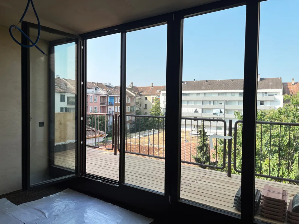 Sanierte Dachwohnung mit Balkon im St. Johann!