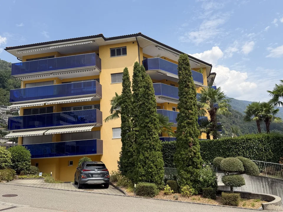 Minusio - Vendesi appartamento curato con grande balcone