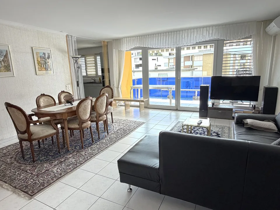 Minusio - Vendesi appartamento curato con grande balcone