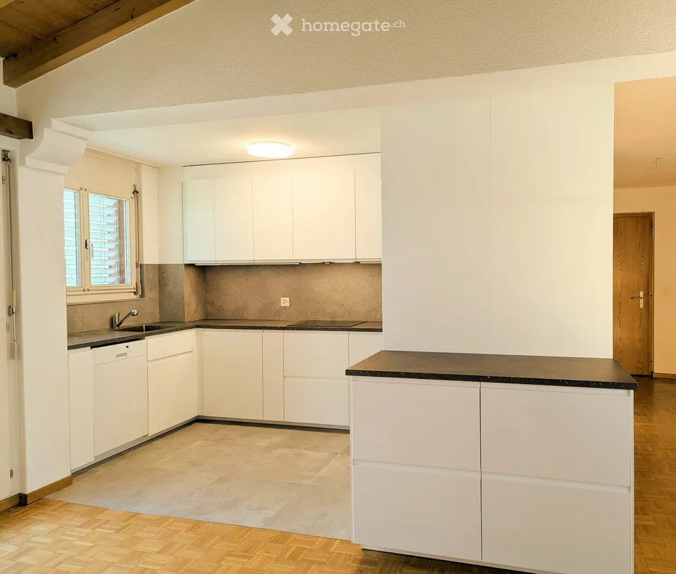 Appartamento luminoso 4.5 locali con balcone e vista splendida a Naters